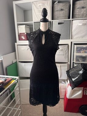 bebe Black Lace Keyhole Cap Sleeve Dress